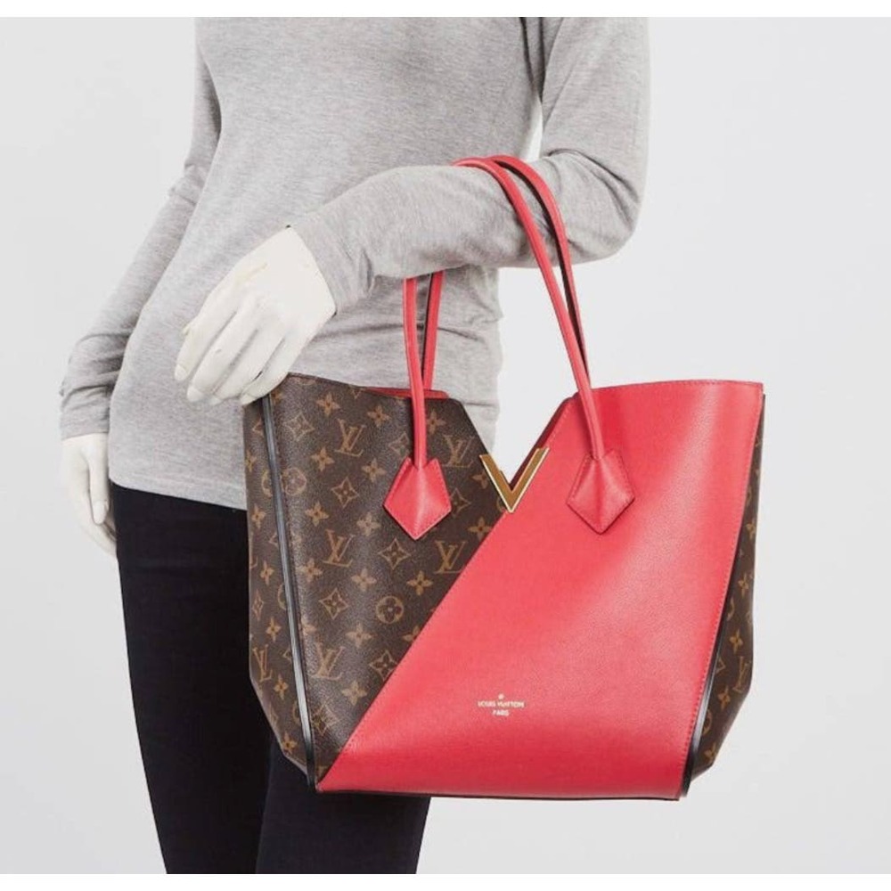 💎✨Authentic✨💎 Ultra Rare Shoulder Monogram